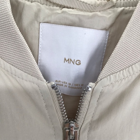 MANGO Picola Bomber Jacket Lightweight Casual Minimalist Beige Size Medium - Picture 6 of 8